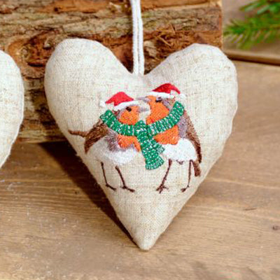 Robin heart hangers (Scarf Robins)