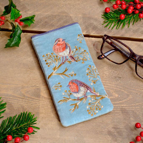 Festive Robins glasses case